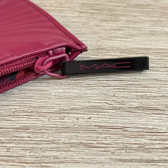 New MAC Cosmetics Case Illusions Double Zipper Makeup - Picture 5 of 5